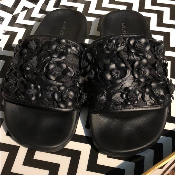 Avec Les Filles (Macys) Shoes - Avec Les Filles Black Floral Slides